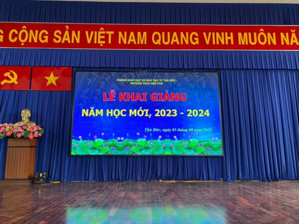 Màn hình LED P4 sân khấu hội trường