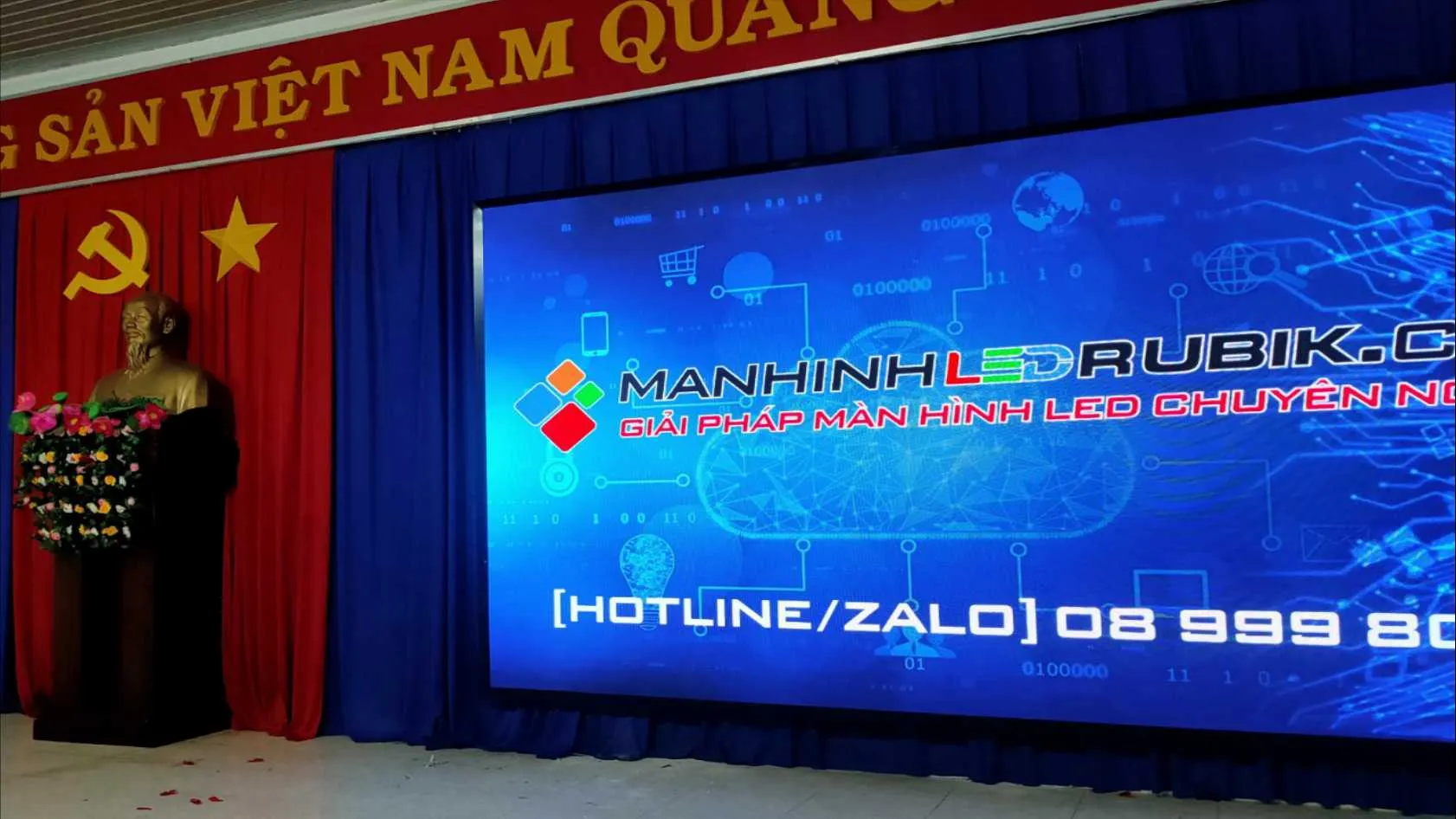 Màn Hình LED 300 Inch Hội Trường