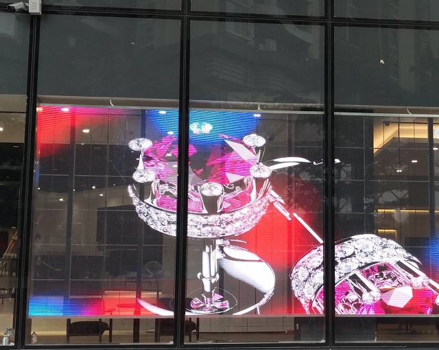 Màn hình LED trong suốt