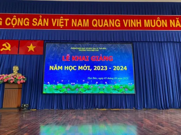 Màn hình LED P4 sân khấu hội trường